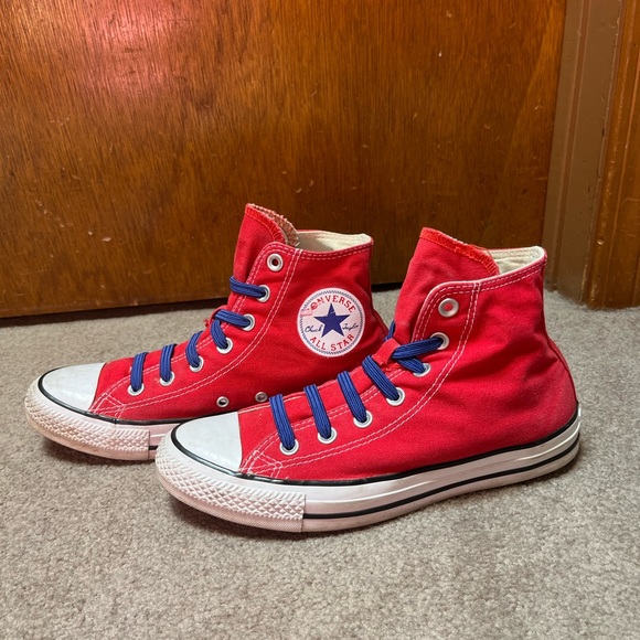 Large Jessica Simpson shoulder - tan with brown details - Picture 8 of 12